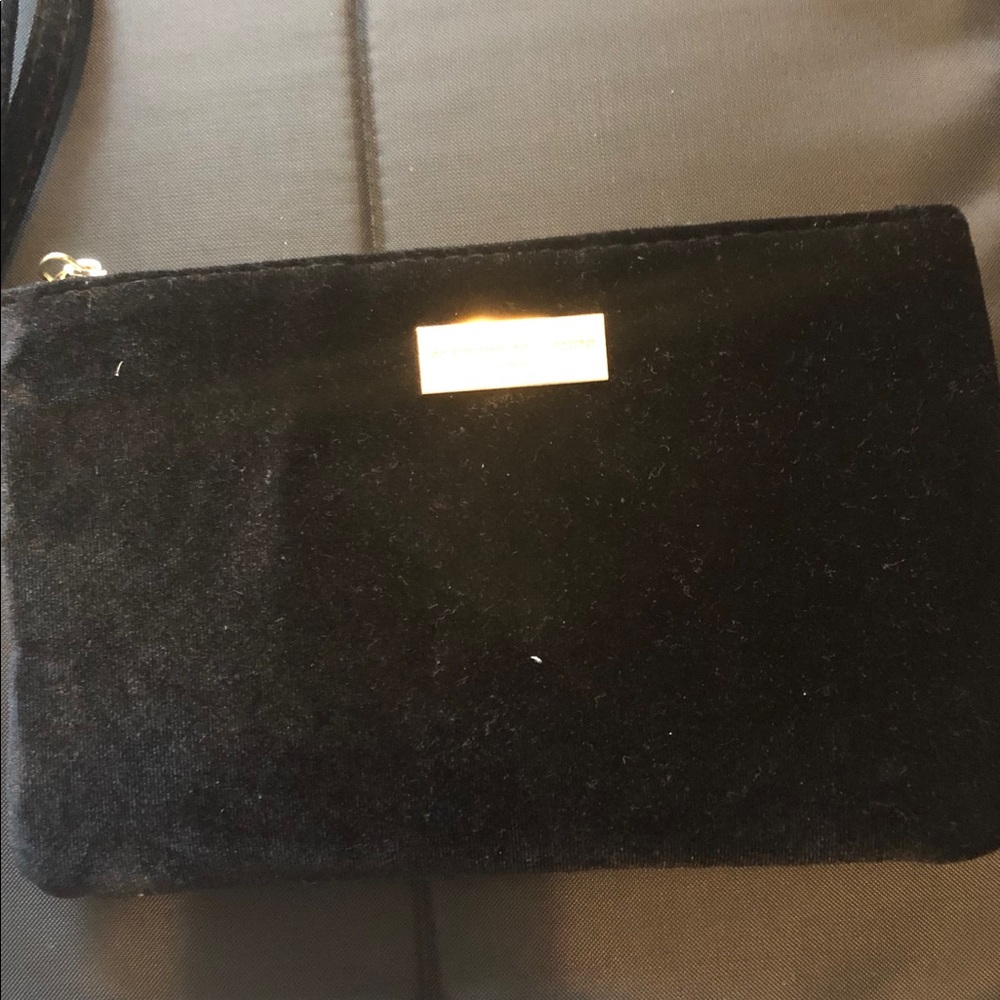 Black clutch